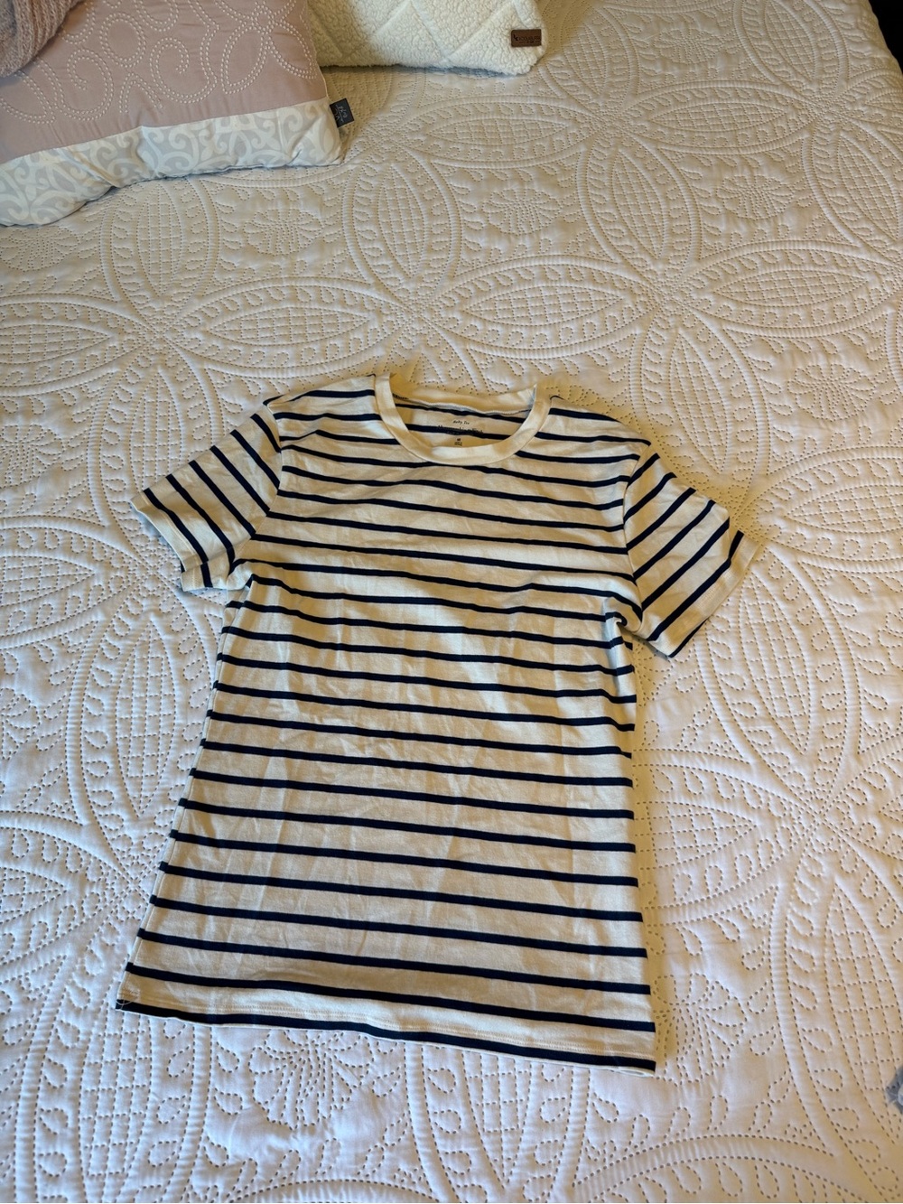 Abercrombie White & Navy Striped Short Sleeve Tee